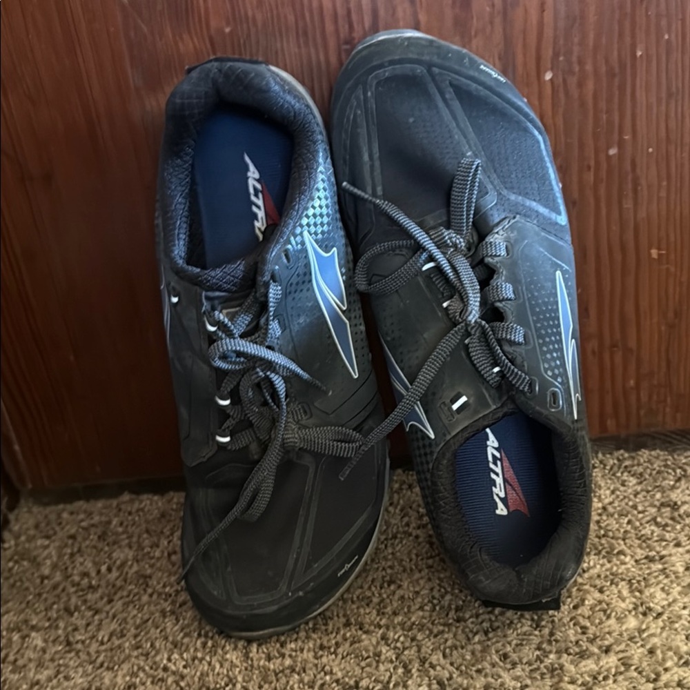 Altra Women’s Black Running Shoes